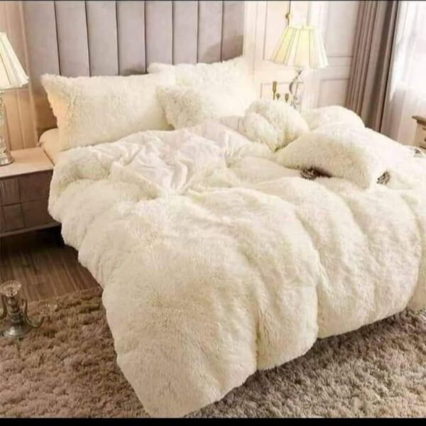 CUBRECAMA PELUCHE - BEIGE