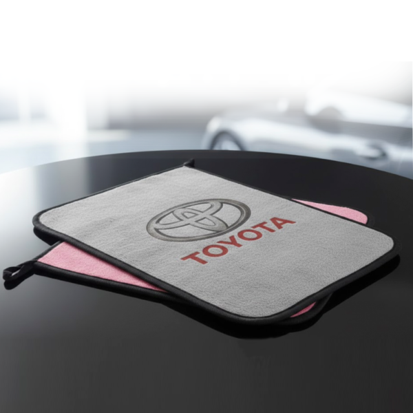 Toalla de Microfibra Premium "Ultra-Soft" para Detallado Automotriz